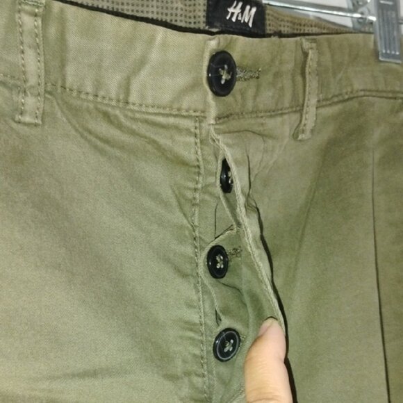 H&M Men Army Green Chinos Fly Button Relaxed Fit Pants Size 33R- Casual - Picture 7 of 8